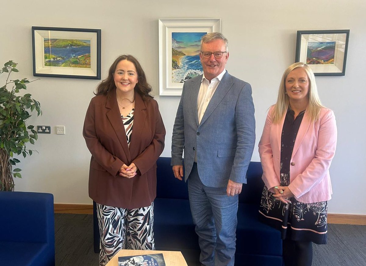 Allied Health Professions Federation NI (@ahpfni) on Twitter photo AHPFNI met today with Health Minister <a href="/mikenesbittni/">Mike Nesbitt</a> for a useful discussion on expanding & supporting the AHP workforce, health inequalities, & the important role of AHPs in transformation & leadership. Look forward to working with Minister Nesbitt & <a href="/healthdpt/">Department of Health</a> to make change. AHPFNI met today with Health Minister <a href="/mikenesbittni/">Mike Nesbitt</a> for a useful discussion on expanding & supporting the AHP workforce, health inequalities, & the important role of AHPs in transformation & leadership. Look forward to working with Minister Nesbitt & <a href="/healthdpt/">Department of Health</a> to make change.