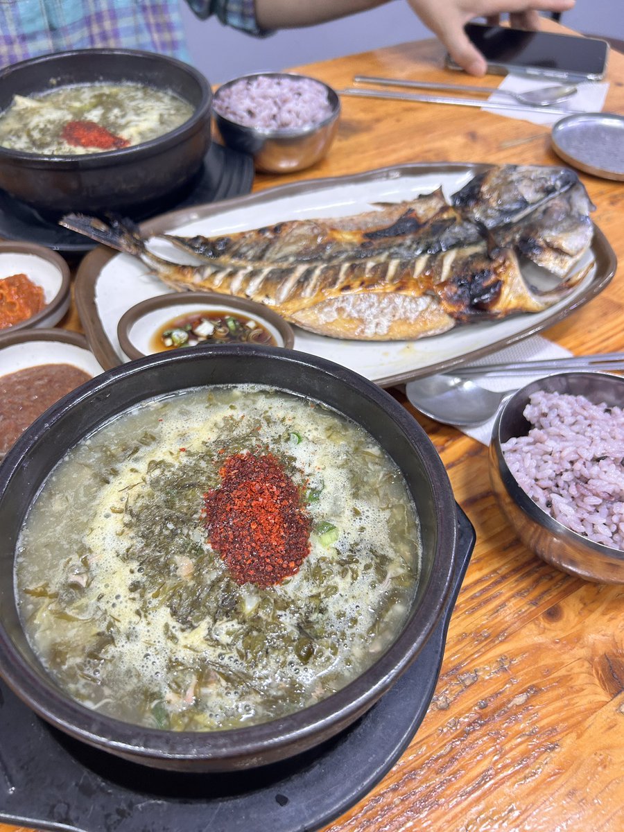 liumeiuru's tweet image. モングッ
豚肉を煮込んだスープにホンダワラなる海藻を入れたもので、久しぶりに食べる。
鯖が新鮮でプリプリ。
#済州島下見の旅