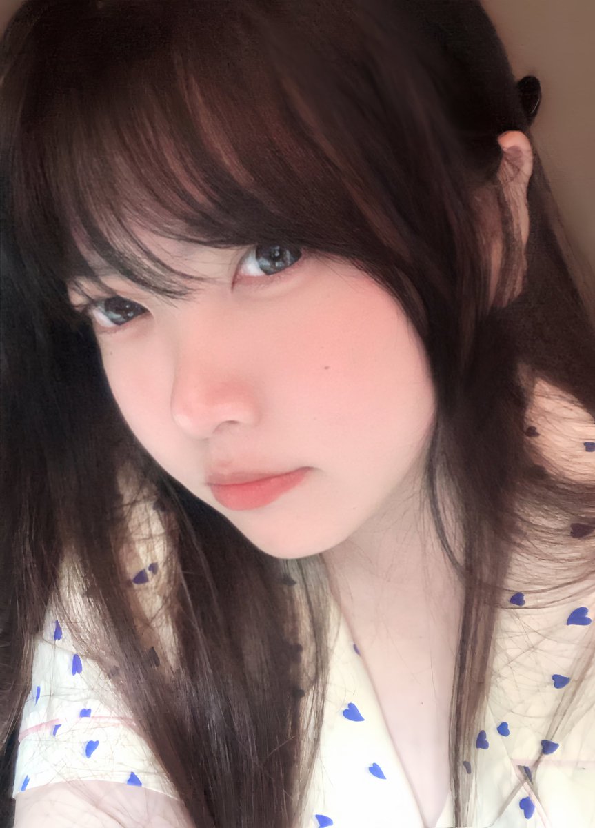 MoMo159487263's tweet photo. 没错，我是个会写凰文的嫩妹女攻 💕

#第四爱 #女S #男M https://t.co/vIBtFVFvcy
