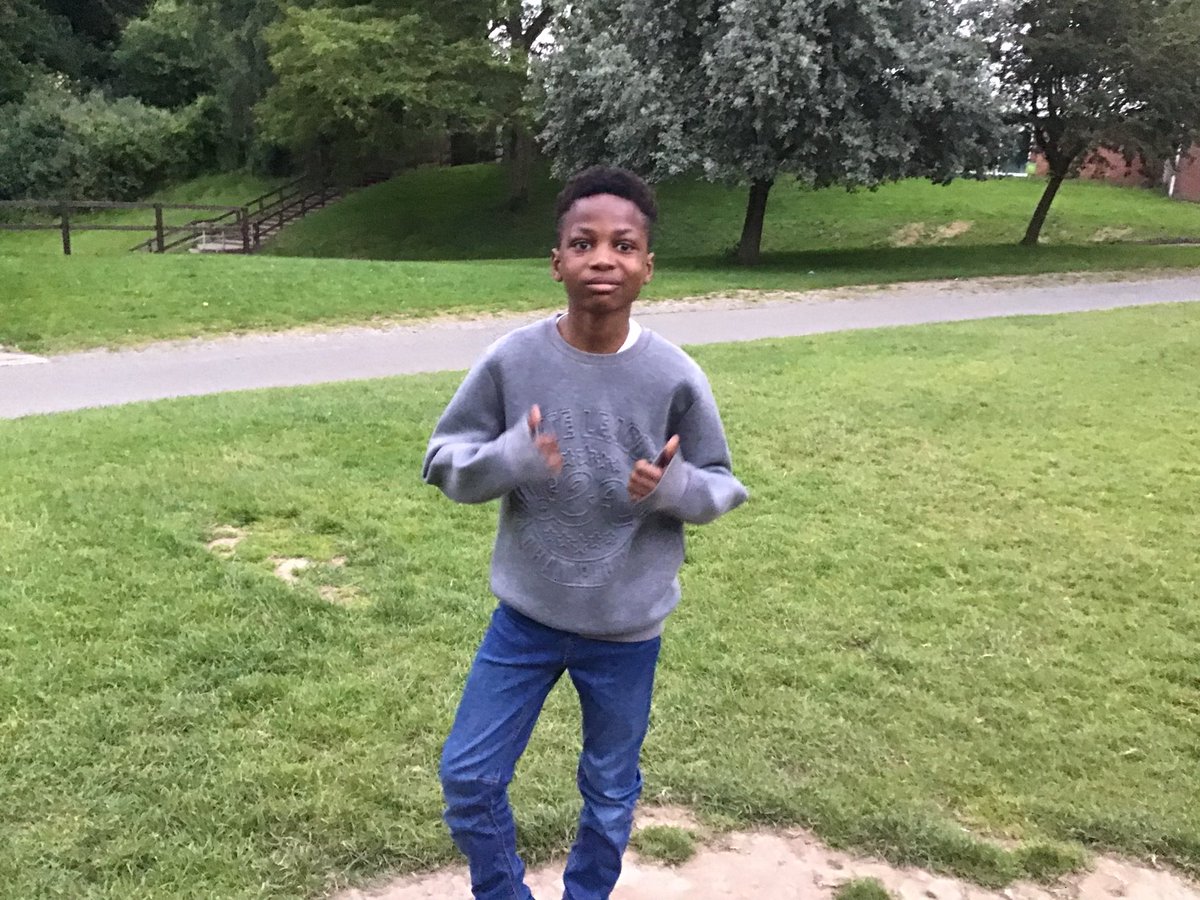 CanonYearSix's tweet photo. Having a great time with friends! 💙 @CanonSharples @Haigh_St_Davids #PGL https://t.co/cVJ3PeB0ov