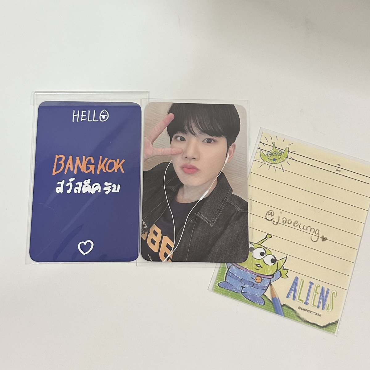 ꒰ 🛒 พร้อมส่ง ꒱

จุนกยู ktown fansign hello bangkok
🔖 2 ใบ 700 รวมส่ง ems

📦 มีรอบส่งพรุ่งนี้ 20/6
#ตลาดนัดtreasure #ตลาดนัดเด็กสมบัติ