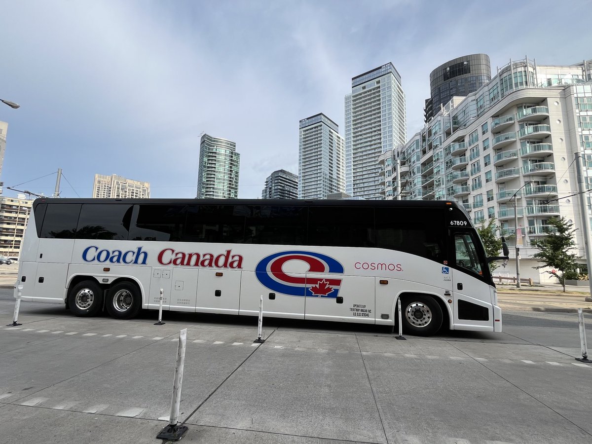 TDSB_Waterfront's tweet photo. Our grade 8 students are heading to Kearney Outdoor Education Centre for their graduation trip. Have an amazing time! ⁦@tdsb⁩ ⁦@TDSB_MHWB⁩ ⁦@AlexisDawsonTO⁩ https://t.co/KKDsc3rqFm