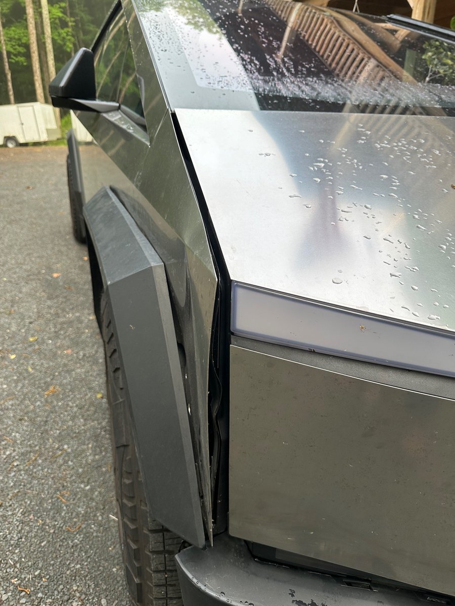 The Cybertruck Guy tweet media