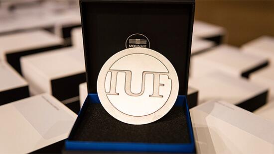 Sorbonne Université (@sorbonne_univ_) on Twitter photo Félicitations aux 13 scientifiques de Sorbonne Université ayant été nommés membres de l'<a href="/InstUnivFr/">Institut universitaire de France (IUF)</a> pour une durée de 5 ans ! 👏👏
👉 Retrouvez leurs noms : sorbonne-universite.fr/actualites/nom… Félicitations aux 13 scientifiques de Sorbonne Université ayant été nommés membres de l'<a href="/InstUnivFr/">Institut universitaire de France (IUF)</a> pour une durée de 5 ans ! 👏👏
👉 Retrouvez leurs noms : sorbonne-universite.fr/actualites/nom…