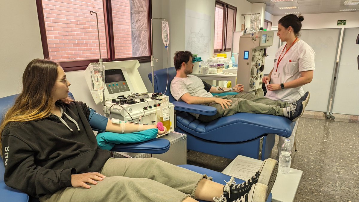 GVAdonasang's tweet photo. Dona sang a la @UPV
📅 dimecres #19Juny/dijous #20Juny
🏥Centre de Salut Laboral Juana Portaceli
🕢10:00-19:00 h
👉Si tens 18 anys i peses més de 50 quilos 𝒑𝒐𝒕𝒔 𝒔𝒆𝒓 𝒖𝒏 𝒅𝒆𝒍𝒔 𝟔𝟓𝟎 𝒅𝒐𝒏𝒂𝒏𝒕𝒔 𝒒𝒖𝒆 𝒉𝒖𝒊 𝒏𝒆𝒄𝒆𝒔𝒔𝒊𝒕𝒆𝒎 per a #SalvarVides https://t.co/97j0RvAtej