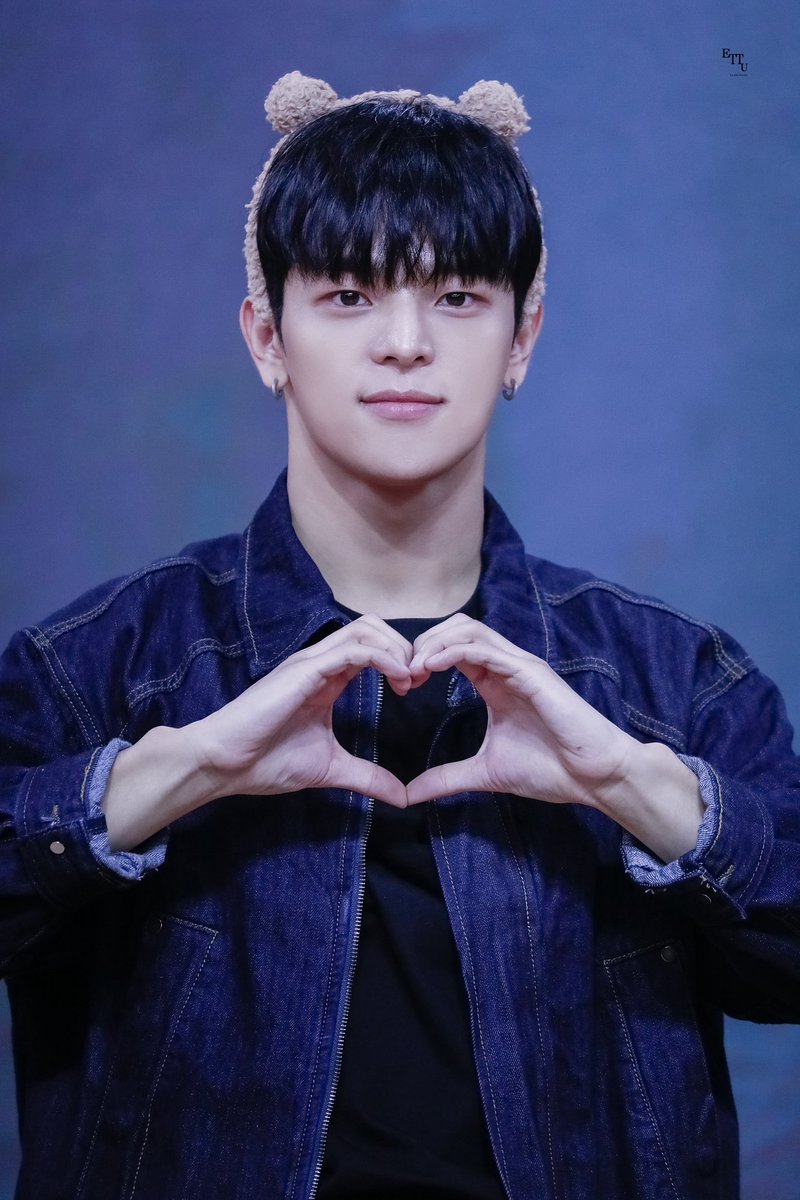 ettu_408's tweet photo. 240615 대면 팬싸

#김우진 #kimwoojin
#ILIKETHEWAY https://t.co/bRYuJRWjvA