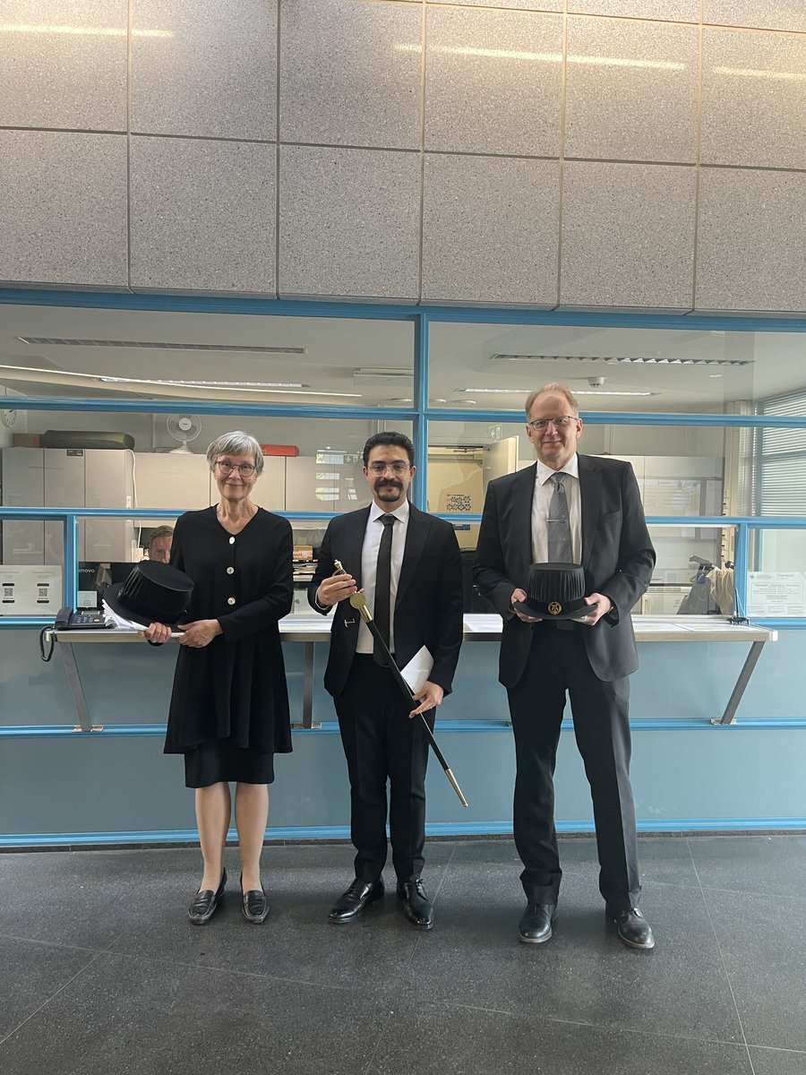 HelsinkiALD's tweet photo. A bit late post but May 24th it was Peyman's great day. Thank you prof. Carita Kvarnström for excellent and insightful dissertation! https://t.co/KEcXXJQpuq
