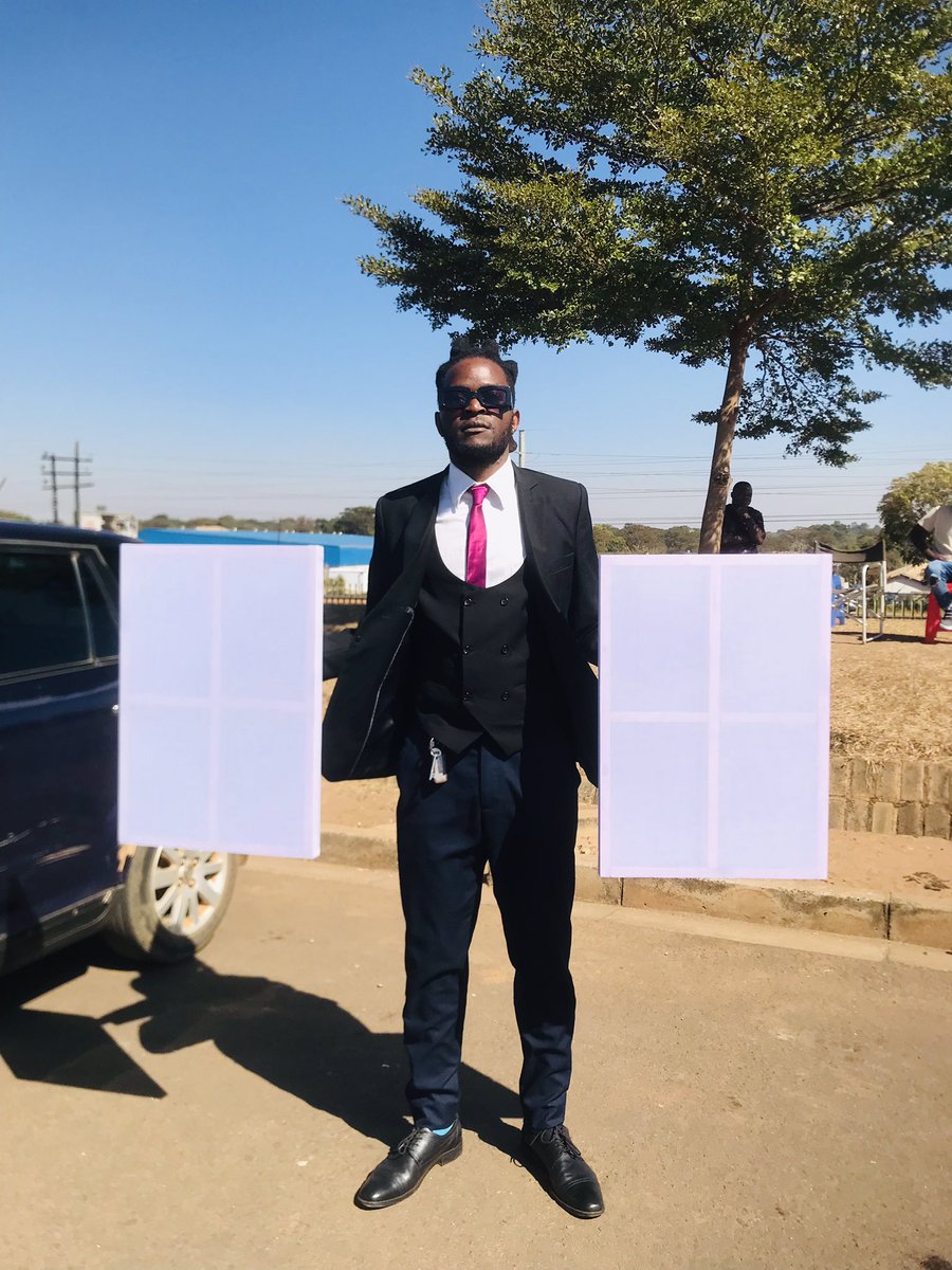 Gomezgani__'s tweet image. ✨✨🎨🎨

K14,000 canvas (size A3)
#Artist #Curator #LibraryandWorkshop
#CraftandArtSupply