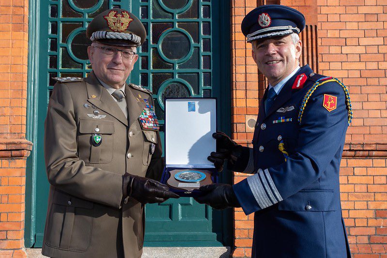 It was with great sorrow that I learned yesterday of the passing of General Claudio Graziano. On behalf of all of the men and women of Óglaigh na hÉireann I wish to convey my deepest condolences to the family, friends and colleagues of General Graziano.