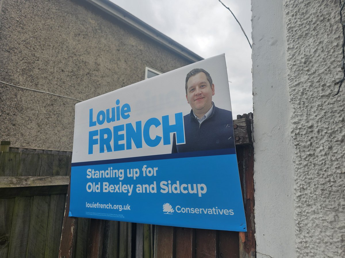 BandLWardNews's tweet image. Great to see @louie_french posters and boards going up all over Sidcup, Blackfen, Welling @bexleynews

People aren&apos;t fooled by out of town paper candidates - Louie is our #localchoice who lives here, grew up here &amp;amp; went to School (good Westwood lad) here

#Vote4Louie #LocalLouie
