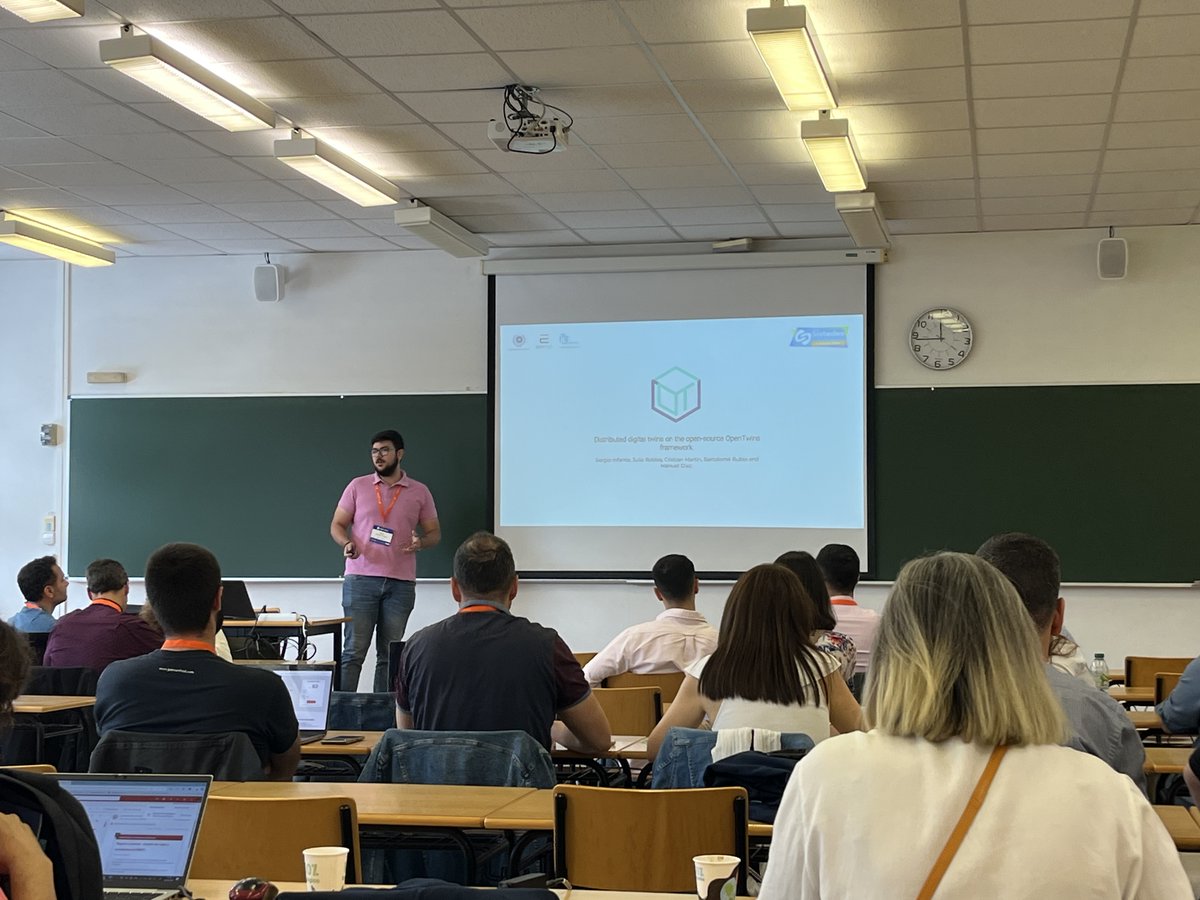 cmferz's tweet photo. Excelentes presentaciones de Julia y @sergioinf56 sobre gemelos digitales distribuidos y su composicionalidad en @JornadaSistedes @CongresoCedi @itis_uma 
https://t.co/D5KTIHqGXo 
#digitaltwins #opentwins #ertisreseach #itis #uma https://t.co/aXir9FNWfr