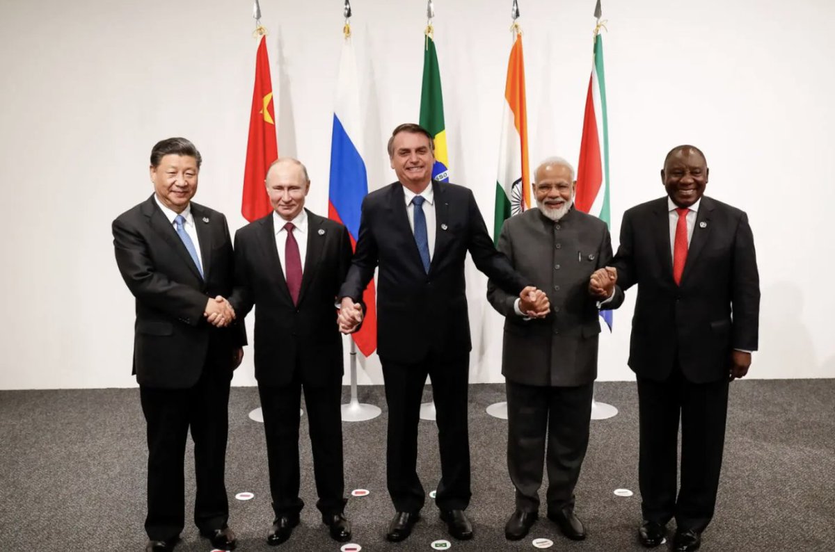 $BRICS currency will probably be a #cryptocurrency and will be used for cross-chain payments. It will also launch sooner than most people expect. Interesting development. 🚨