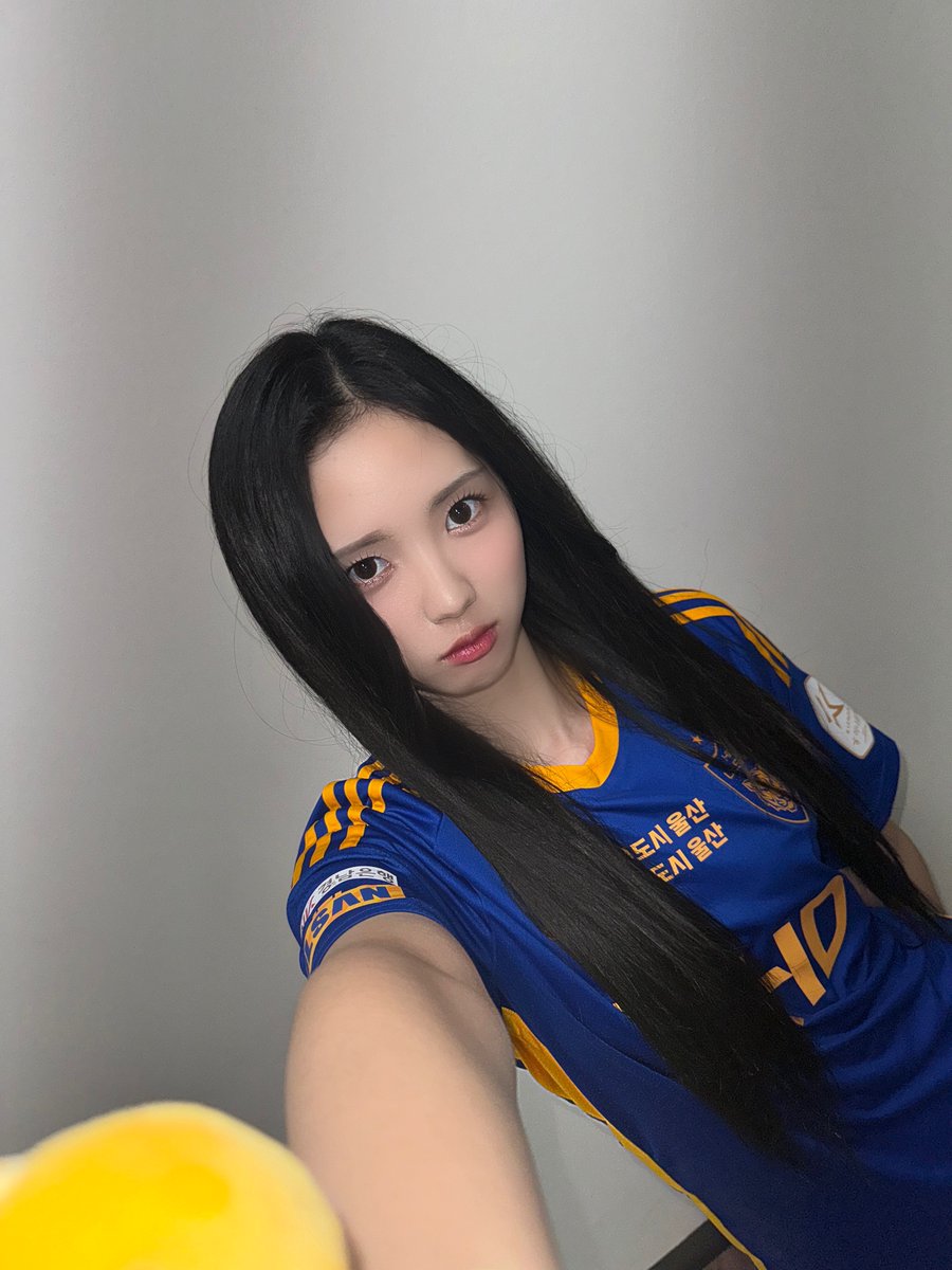 💙🩵💛🤍 #tripleS #트리플에스 #JiWoo #지우
