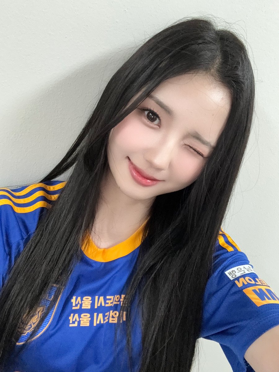 💙🩵💛🤍 #tripleS #트리플에스 #JiWoo #지우