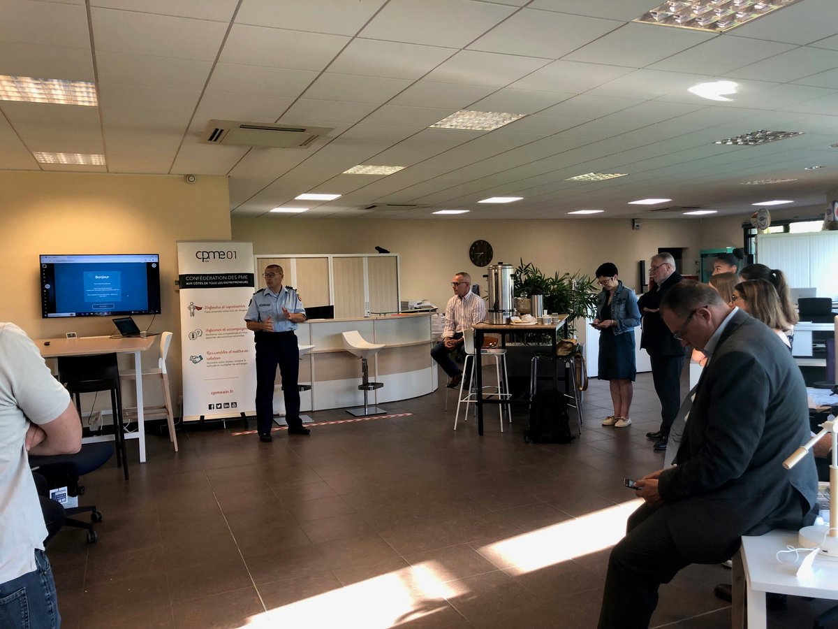 CPMEAin's tweet photo. Ce matin la CPME AIN organisait une action sur la cybersécurité. 
Une matinale riche en échanges !
Des solutions existent avant qu’il ne soit trop tard !
Merci à Anthony Orsonneau pour son accueil ainsi qu'à nos partenaires experts : @Gendarmerie_001 @sipia01 @ca_centrest https://t.co/DiHC0pzYVy