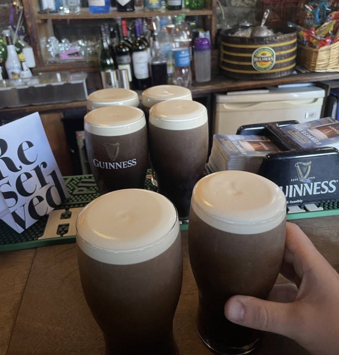 PintsO’Guinness tweet media