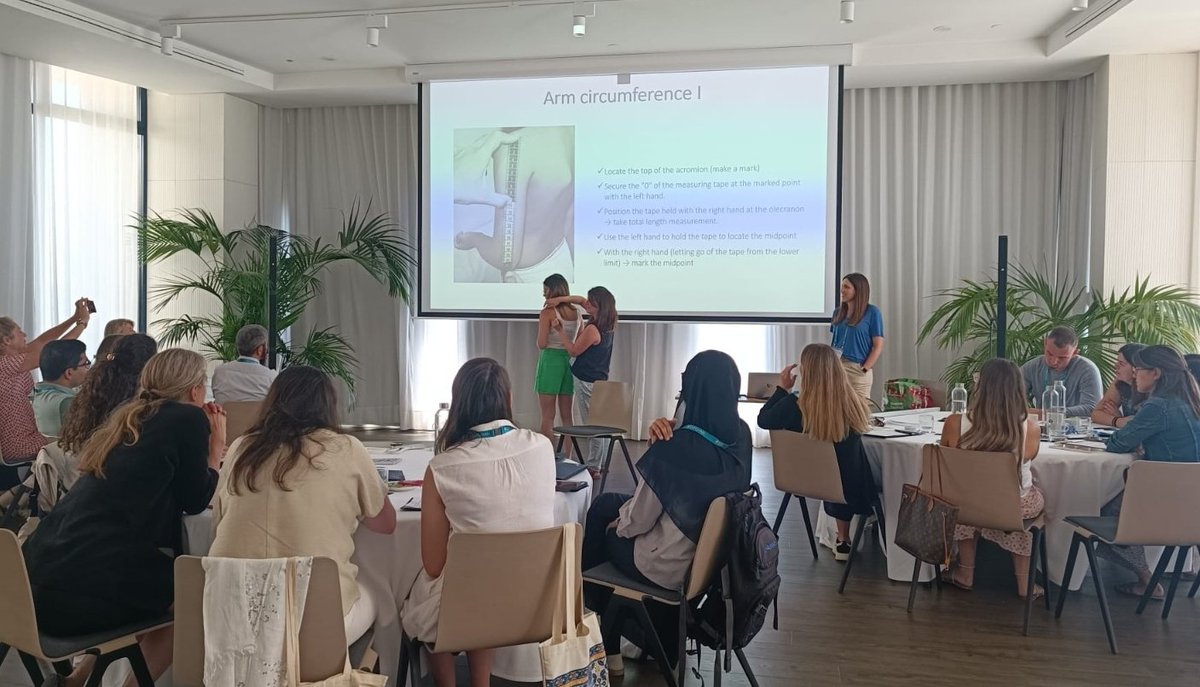 IispvUrv's tweet photo. 🌟📏 Les nostres postdocs, la Dra
 Mireia Alcázar i la Dra. Mariona Gispert, han realitzat una formació sobre mesures antropomètriques a la Summer School de la ESPGHAN 2024. Orgulloses de la seva dedicació i contribució! 👩‍⚕️🎓

#SalutPediàtrica #Antropometria #WeAreESPGHAN https://t.co/fKweIlpIoh