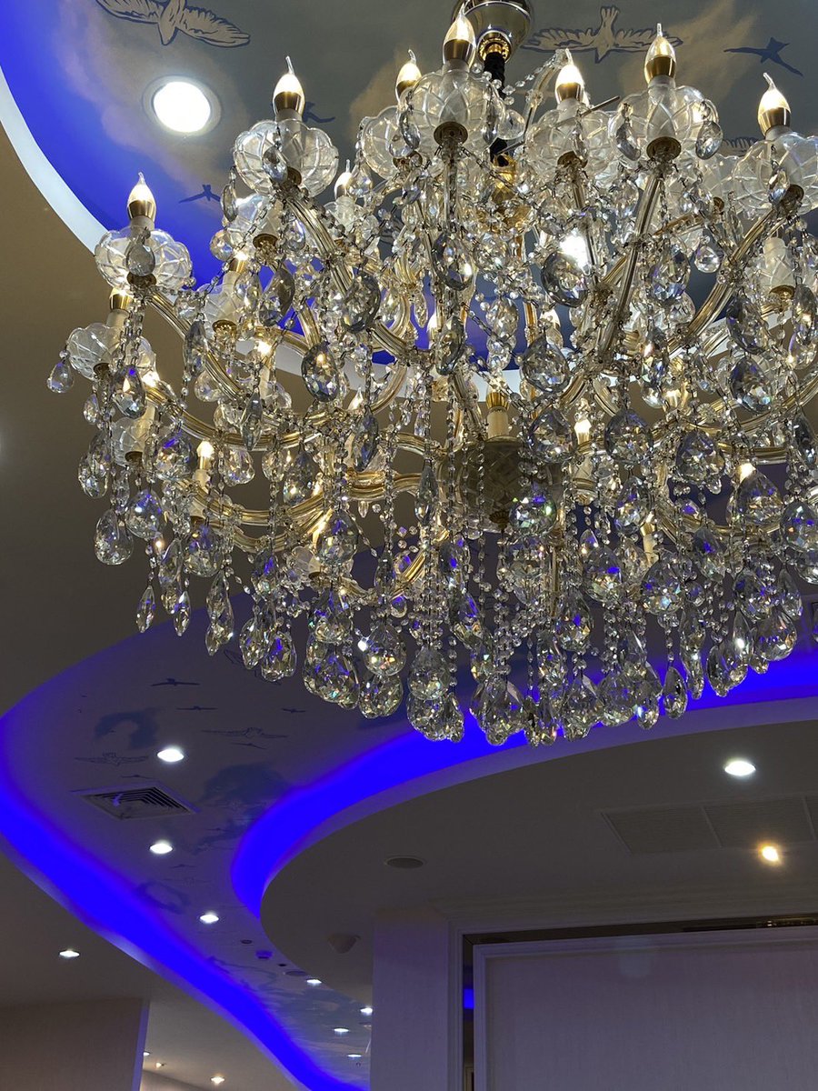 ครั้งแรกกับกังนัมคลินิก และครั้งแรกกับการเลเซอร์ รักเเร้ คือ สะอาด เรียบร้อย พี่ๆพนักงานบริการดี มีเครื่องดื่มให้รับประทานขณะรอทำ และหลังทำผลลัพธ์ดีมาก เนียนฉุดๆ ตอนทำมีจิ๊ดๆเเต่ทนได้เเน่นอนครับ สามารถเช็คสาขาใกล้บ้าน แล้วพุ่งตัวไปทำได้เลยครับ ดีแน่นอนรับประกันความประทับใจ 555