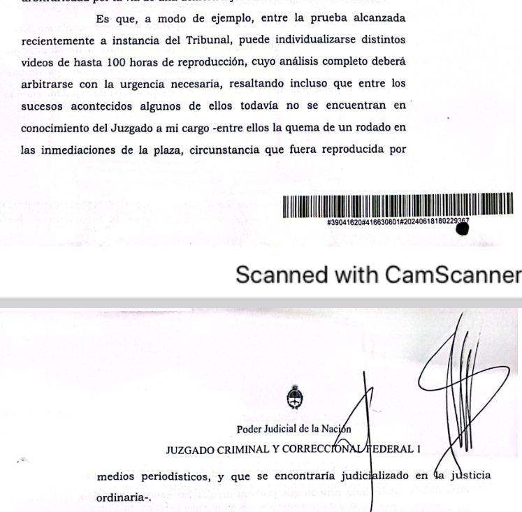 arilijalad's tweet photo. La jueza Servini dice que no tiene ni siquiera información de la quema del móvil de Cadena 3

6 dias tuvo gente detenida y no tiene imágenes ni siquiera de lo que fue el centro de la cobertura mediática

#HabraConsecuencias 
https://t.co/MusmwhIrm4 https://t.co/n6jVubhrdO