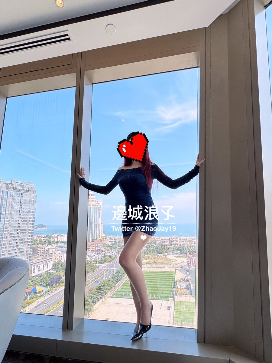 😍崂山区这有酒吧推荐么？晚上带老婆去酒吧逛逛，穿成这样会被撩么？

#青岛 #山东 https://t.co/cuDORdnr2I