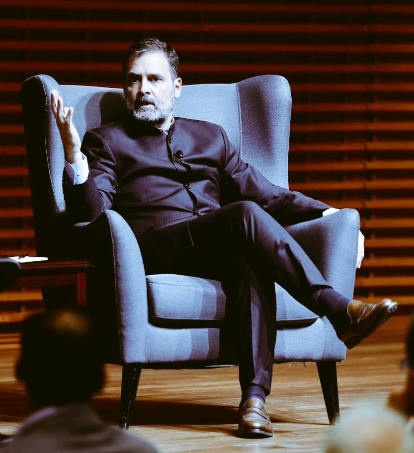 Md9226's tweet photo. देश के अगले प्रधानमंत्री को जन्म द��न की हार्दिक शुभकामनाएं 🙏 👑🎂🎉 https://t.co/gq96pqbCT6