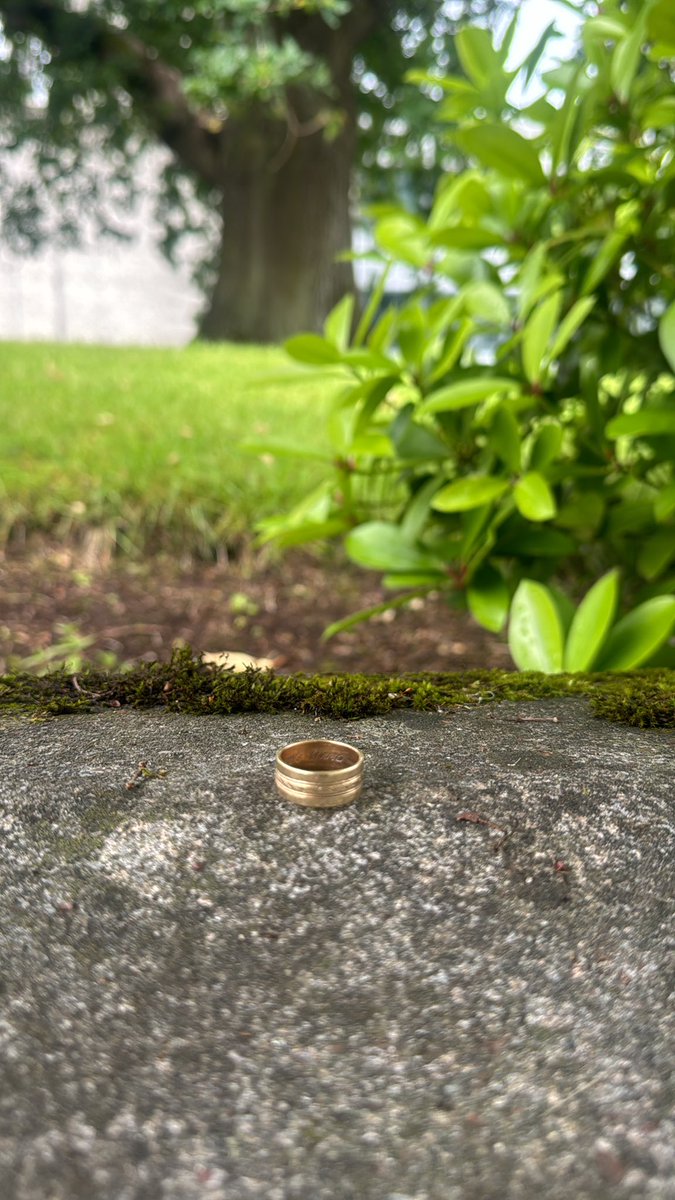 Thank you to our wonderful community at Stirling. To whoever found my ring- thank you 🙏 so very very much. It has been part of my adventures from Scotland, England, Mexico, USA, England and now back home. 🫶 Lovely 😻 to have back on. Just a wee thing, and mindful of others. ✔️