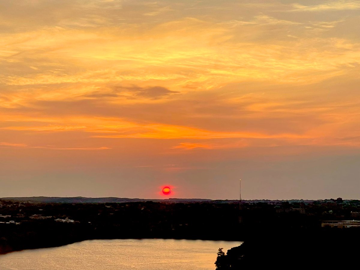 peterpayackpoet's tweet image. #Red #hot #sweltering #Sunrise #Wednesday #Heat #wave #Fresh #Pond #daybreak #boston #Skyline 
#Cambridge @ericfisher
@Pamelanbcboston
@ShiriSpear
@Met_CindyFitz @laabs
@weatherchannel @PeteNBCBoston
@NewEnglandInfo @sarahwroblewski
#followingnecn @antoinetteA
@Pamelanbcboston