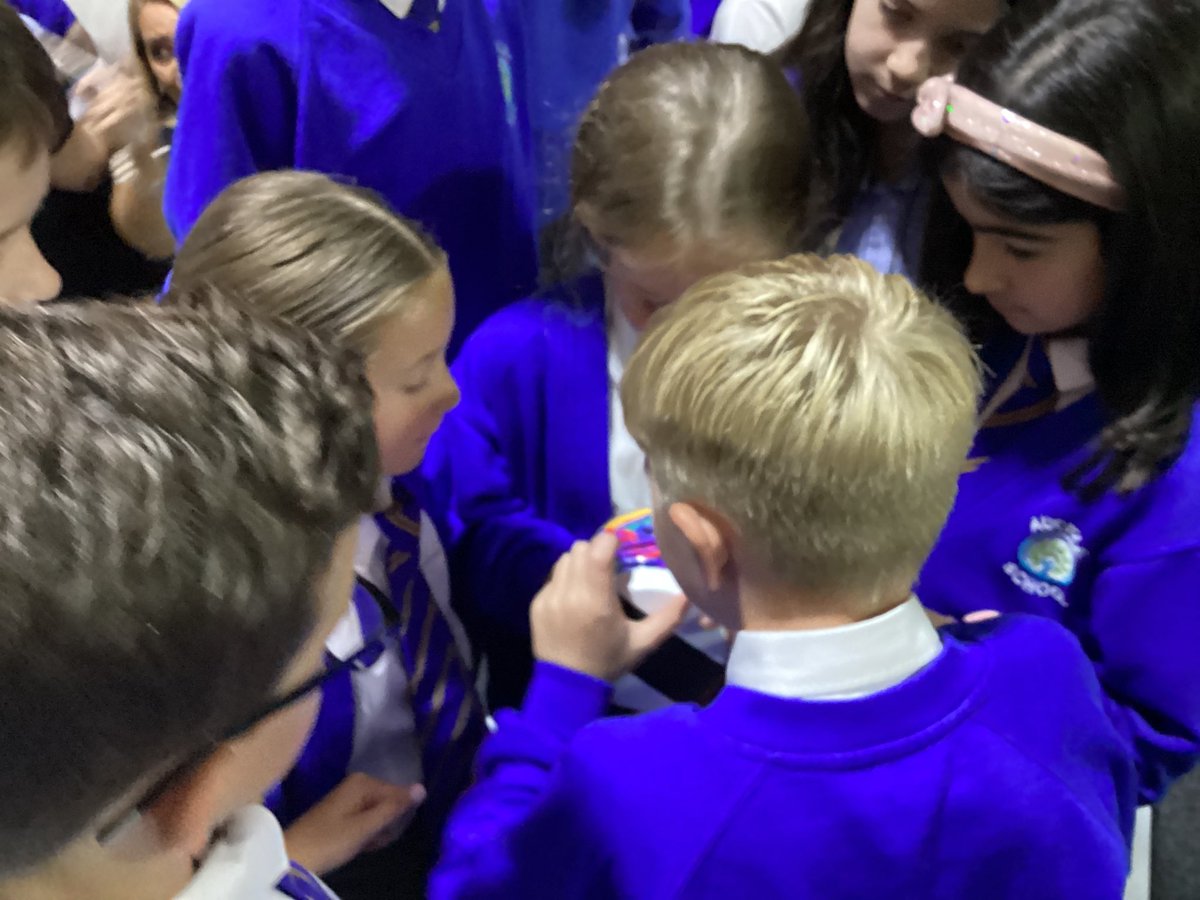 Y4Auckley's tweet image. Sensory clip challenge. Estimate how many clips in the jar.#teamwork #estimate #maths @AuckleyY5 @Primary_Ent