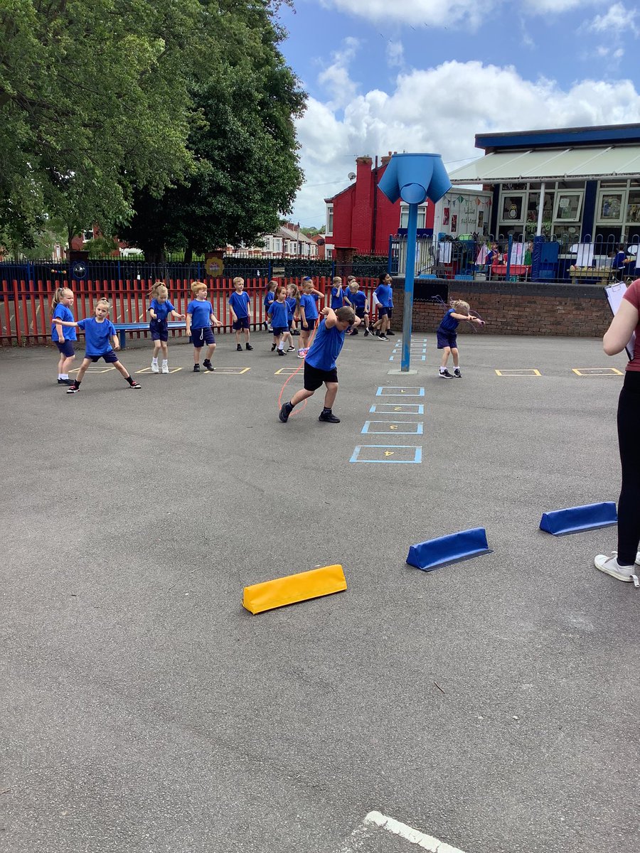 MPPS_Wirral's tweet photo. Year 1 have been busy preparing for sports day!
We have been practising balance,agility and speed to help us get ready for our exciting races!
#MPPSPE #SportsDay https://t.co/Wzi11b9LuC