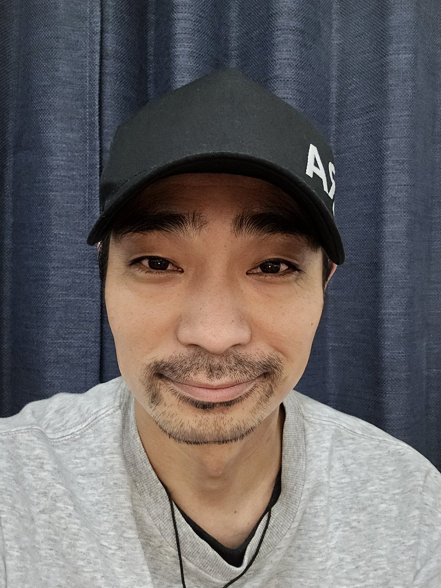 tomowolf's tweet photo. 昨日は、撮影でした🍀
久方振りの無精髭(笑)
髭よ、ありがとう。
またいつか✋

ディレクターさん、同じ事務所の子役の子に多謝🍀

さあ、次の作品も全身全霊で😁 https://t.co/hLPFgU9SlK