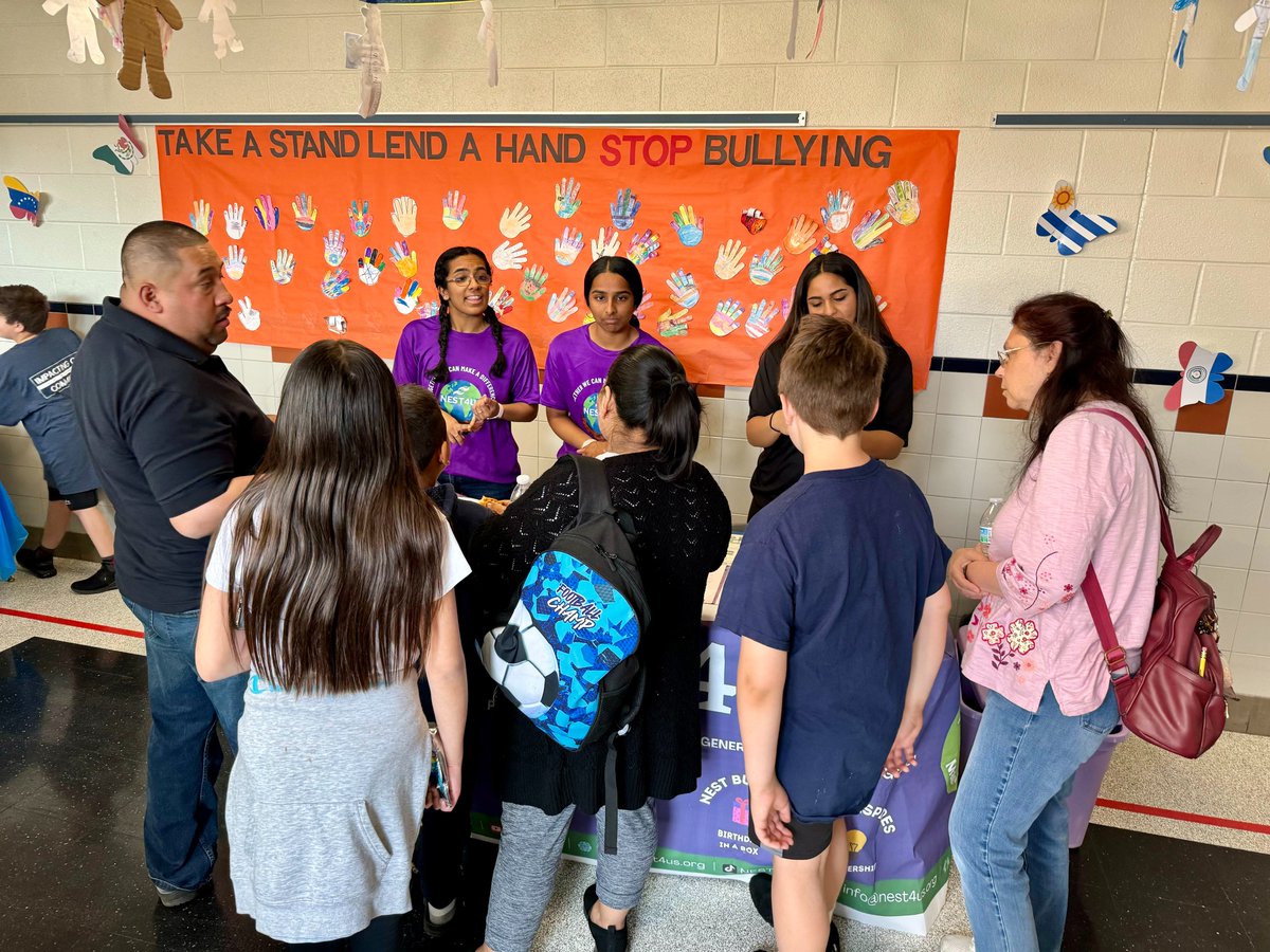 joinnest4's tweet image. Happy to have hosted a booth at @ForestGroveES&apos;s #Traditions Night to share #communityresources &amp;amp; connect w/ many #families! #Resources are the building blocks of #communities &amp;amp; by sharing #support, we can #empower everyone to thrive!❤️ #NEST4US #Kindness nest4us.org