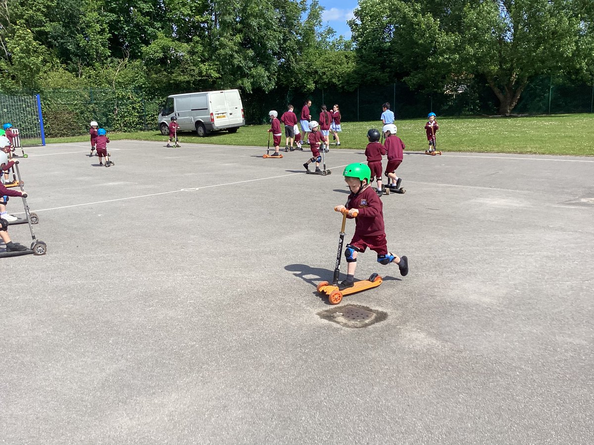 StBellarmine's tweet image. Scooters today for Reception with @scootfit. Lots of spatial awareness on show; negotiating space and one another. We had a fantastic time, thank you James. #scooters #balance #spatialawareness