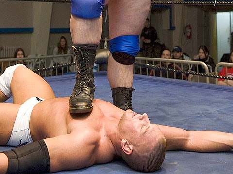 marti25810's tweet photo. Domination.
#beefcake #hunkywrestler #domination #beaten #hotwrestler #destroyhim #beefcakesofwrestling https://t.co/VuaImjjA3Y
