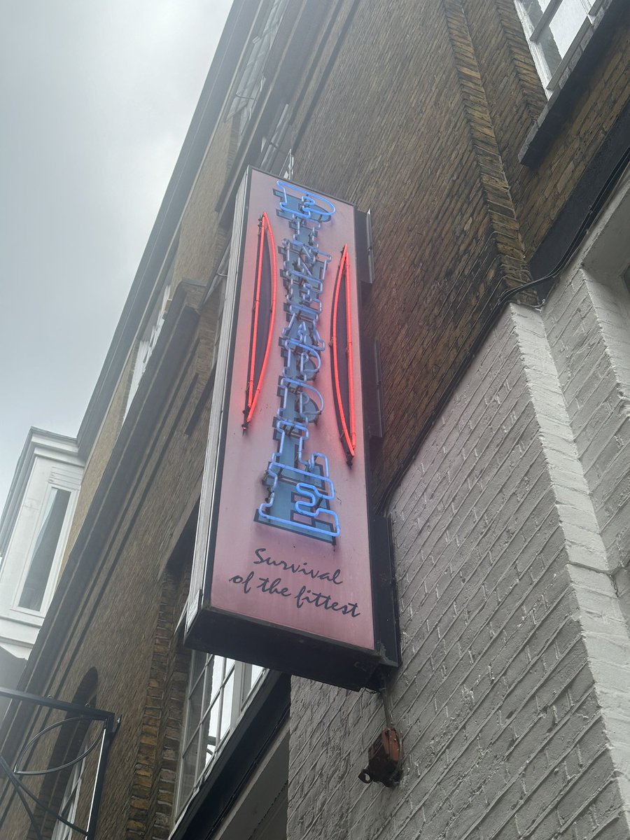 Workshop with the incredible Luke Fraser Yates, who we saw in Moulin Rouge last night 🤩💫 <a href="/pineappledance/">PineappleDanceStudio</a> <a href="/DennyHighSchool/">Denny High School</a>