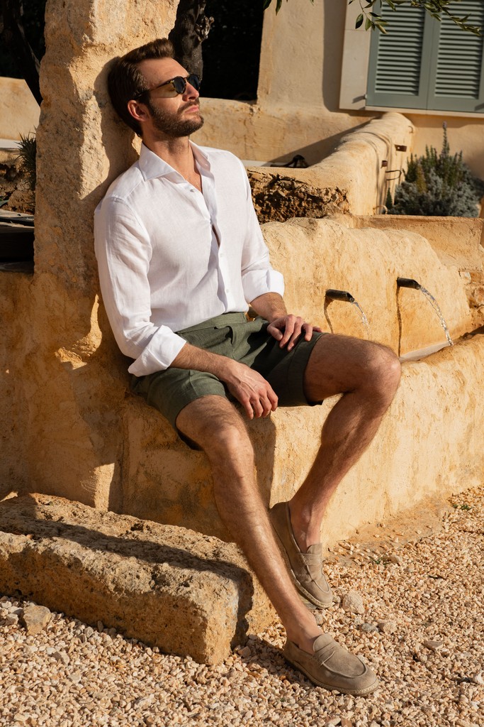ParmaPini's tweet photo. Soak up the sun and keep cool in our Green Linen Shorts!
https://t.co/TwnnZGlLMI
#piniparma #italianmade #sartorialstyle #mensshorts #shortsformen #summerstaple #smartcasual #menswearstyle https://t.co/5ki4XPARTm