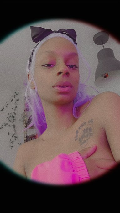 Ow you poor little simp, you have no worth. How about you make yourself usefull and start sending to<a href="/tag/alt"class="tags"><span>#alt</span></a><a href="/tag/findom"class="tags"><span>#findom</span></a><a href="/tag/ebonygoddess"class="tags"><span>#ebonygoddess</span></a>