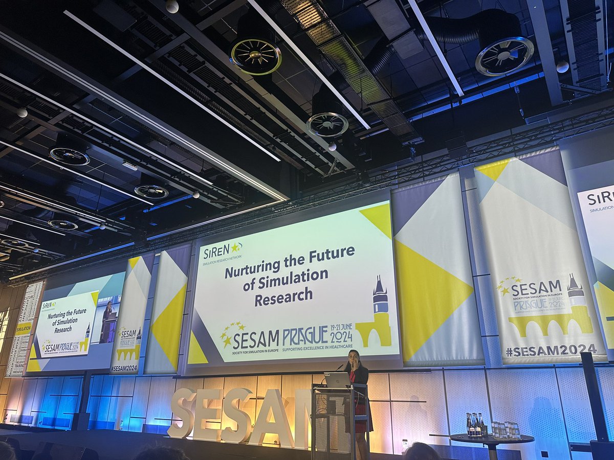 <a href="/CarlaSaCouto/">Carla Sa Couto</a> opening the hot topics session on simulation research introducing @gabereedy and @Mi_Minka #sesam2024