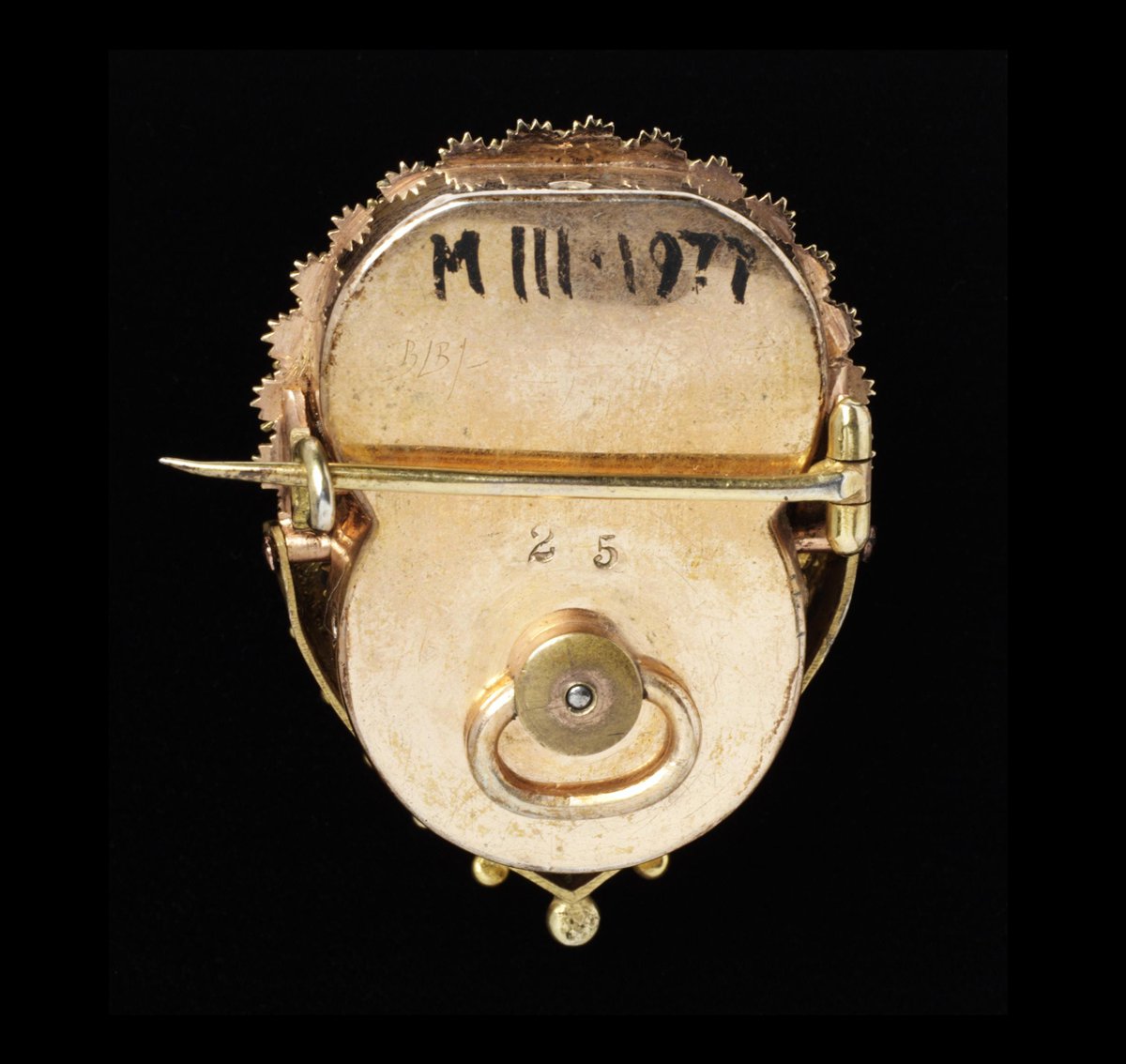 WikiVictorian tweet media