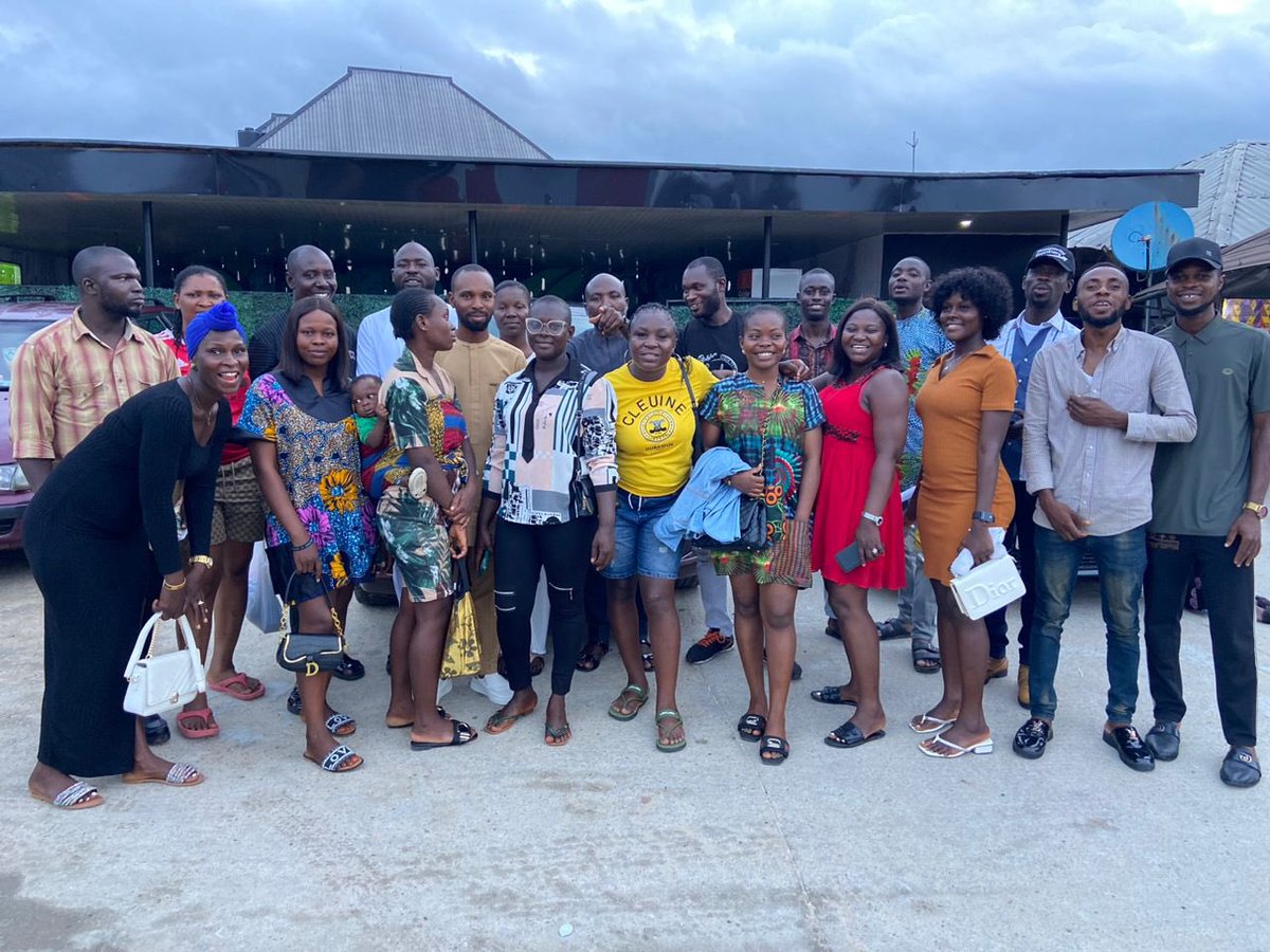 fawariblessing1's tweet photo. A presentation made on Peace as a global tool to fostering community development at KENPOLY ALUMNI GROUP BAYELSA STATE CHAPTER, 

The association was my  targeted audience as they are also stakeholders in youth Development programs. https://t.co/1qP0ugZwi7