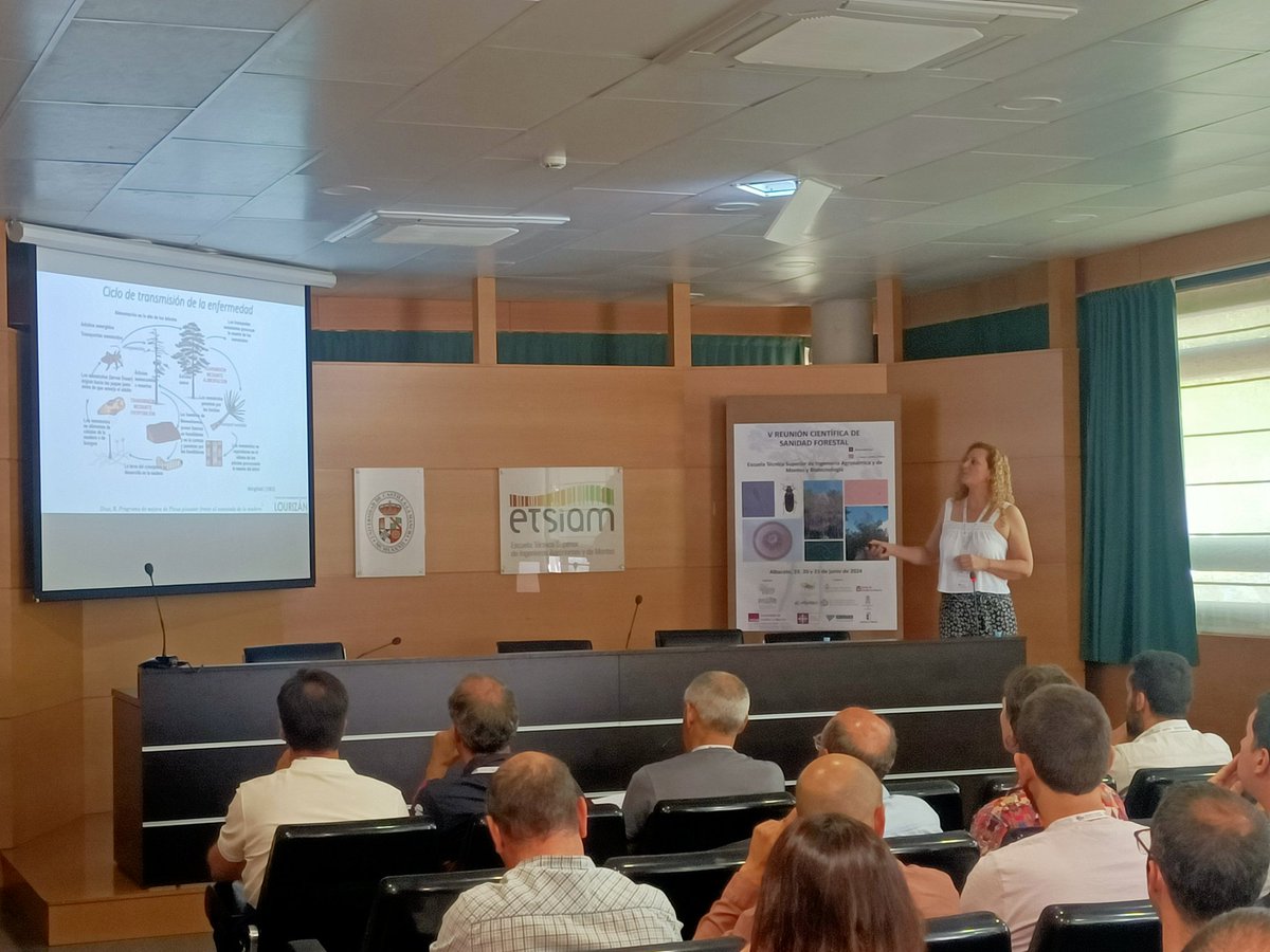 VSanidadForest's tweet image. Terminada la primera sesión: Programas de mejora ante plagas y enfermedades forestales.
@RDiazLourizan @CIFLourizan @Maria_mengut   @Luciavillarcaa 
@jsobrinoplata @BiologiaUcm @FORESCENT_UPM 
@uclm_es 
@EtsiamAb 
@secforestales 
@ingforestales 
@ingenieriademontes