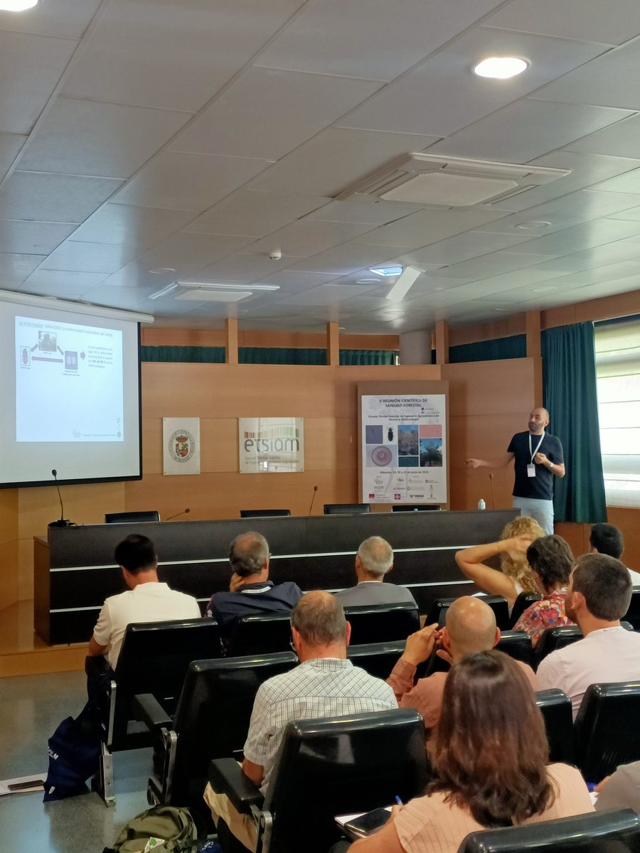 VSanidadForest's tweet image. Terminada la primera sesión: Programas de mejora ante plagas y enfermedades forestales.
@RDiazLourizan @CIFLourizan @Maria_mengut   @Luciavillarcaa 
@jsobrinoplata @BiologiaUcm @FORESCENT_UPM 
@uclm_es 
@EtsiamAb 
@secforestales 
@ingforestales 
@ingenieriademontes