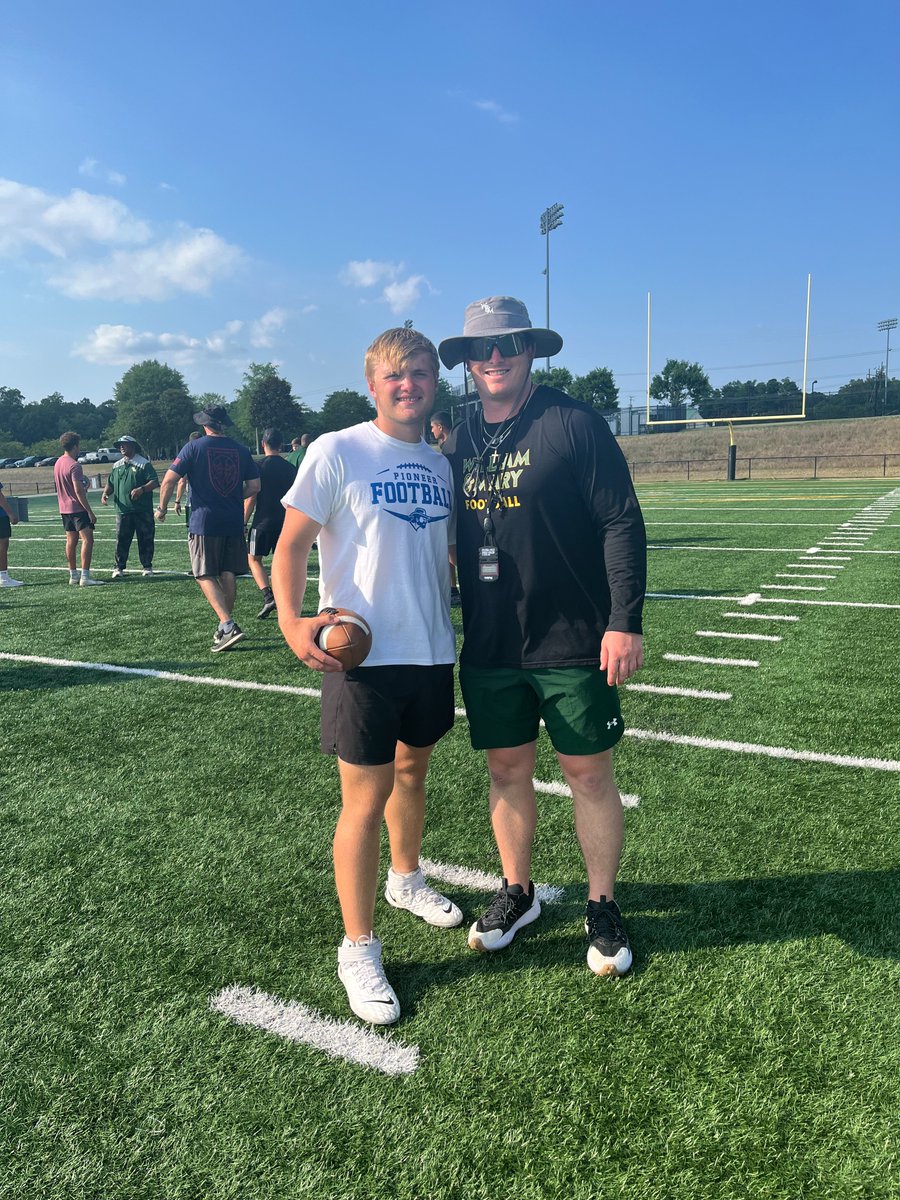 carsonzook60's tweet image. Thanks to @kjarrell5 @CoachMikeLondon  and @WMTribeFootball for hosting a great specialist camp. @LSFootball1 @LSLELITE