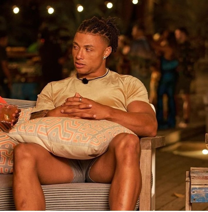 MoabeloFaith's tweet image. Something about Bryton reminds me of Chase from season 1 of the perfect match. They're both snakes...#theperfectmatch #perfectmatchs2