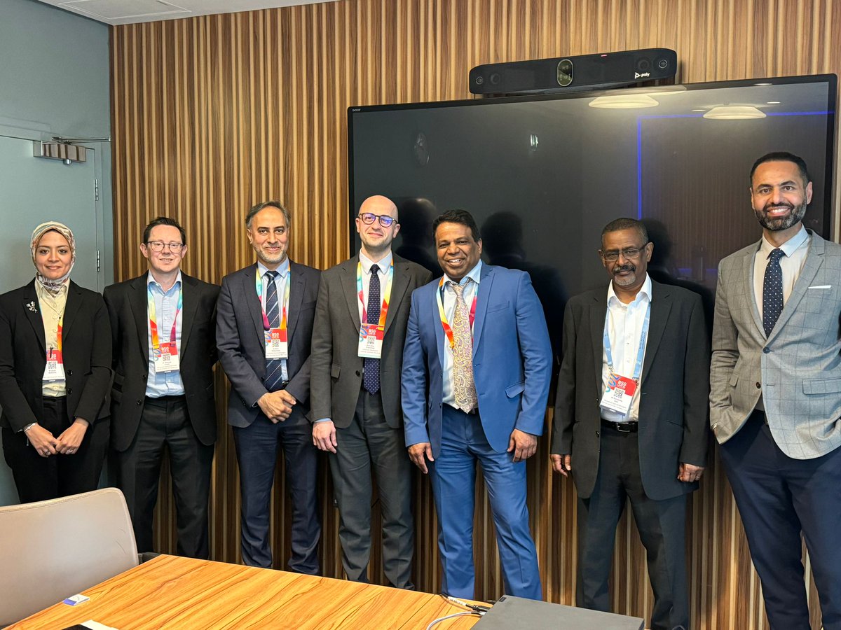 Big thank you to the BSG International committee 👏 Great to see the chair, deputy, zonal leads and council representative at #BSGLIVE24! <a href="/BSGInternatnl/">BSG International</a>