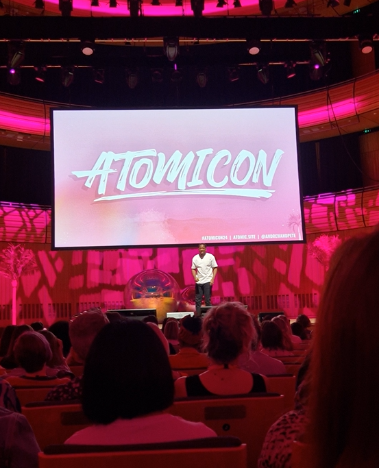 Youbee Media tweet media