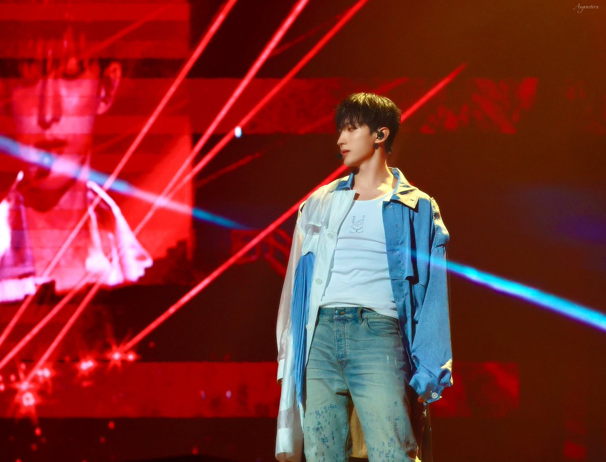 240616  Weverse Con︎︎

#Seventeen #DK #도겸 #ドギョム #李碩珉