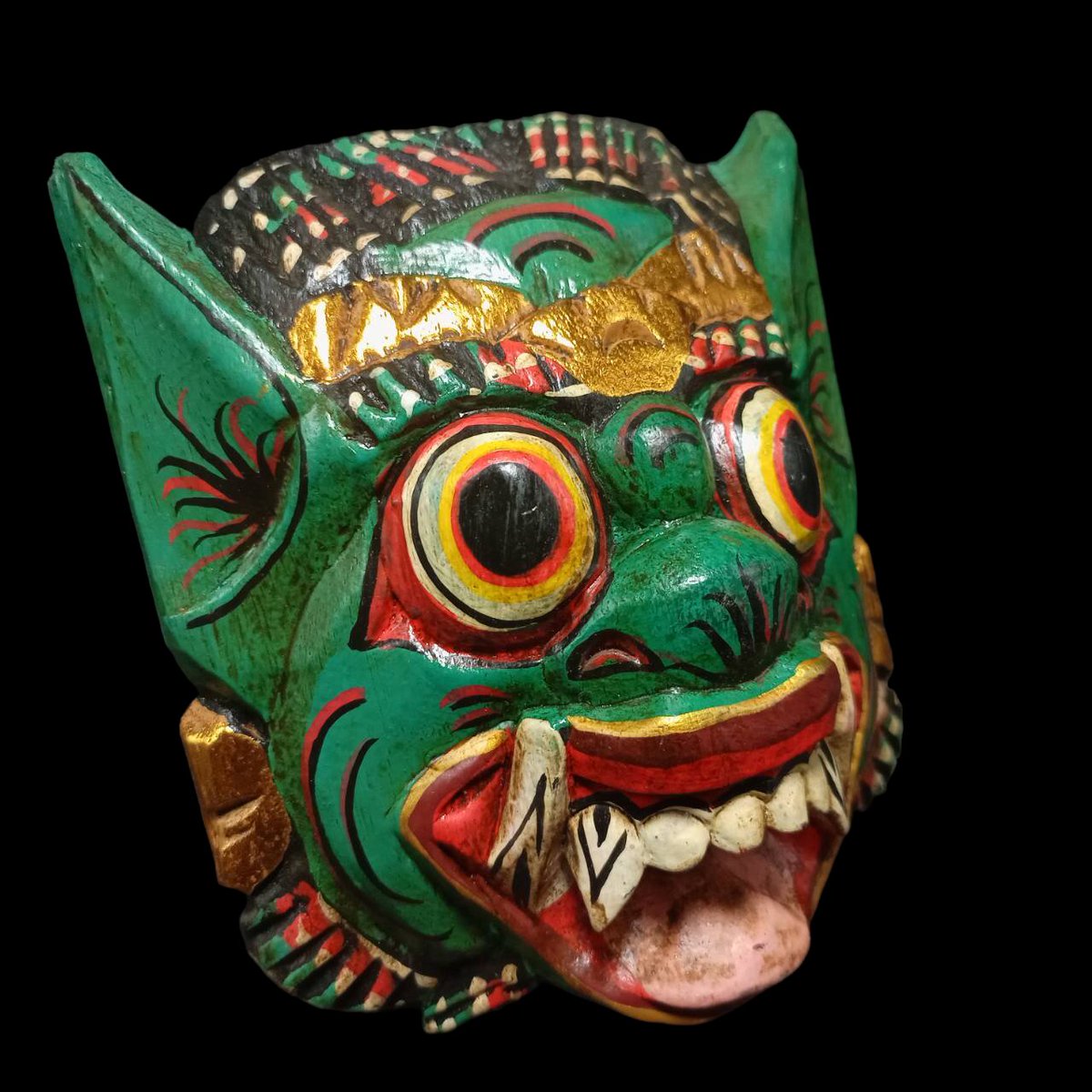 collectible2489's tweet photo. Check out Barong 6 in Size S Indonesian Balinese Wooden Hand Carved Mask Green Singh #IndonesianCulture #HandCarved #WoodenMask #BarongMask #Singh #Collectibles #History #Unique #Art #Green #Indonesia https://t.co/FAhZgub4Vj #eBay via @eBay https://t.co/Dw3yeiUOLv