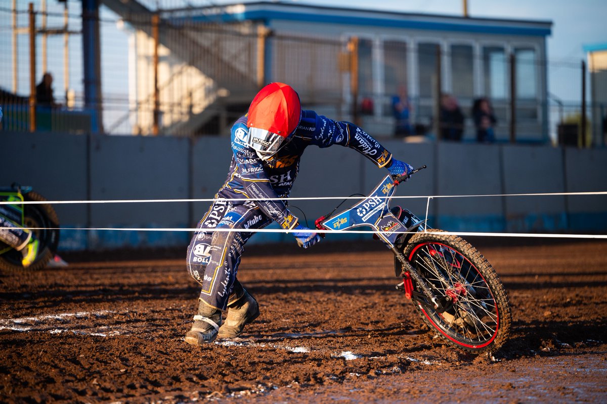 🗓️😅

Things are about to get BUSY with four meetings in 11 days - including a double home raceweek...

🆚 Lions | 📌 July 1
🆚 Brummies | 📌 July 4

Next week we head to Birmingham on Monday before taking a 10-point lead to Sheffield in the KO Cup! 🏆

📸 Ian Burt | #OurStars⭐️