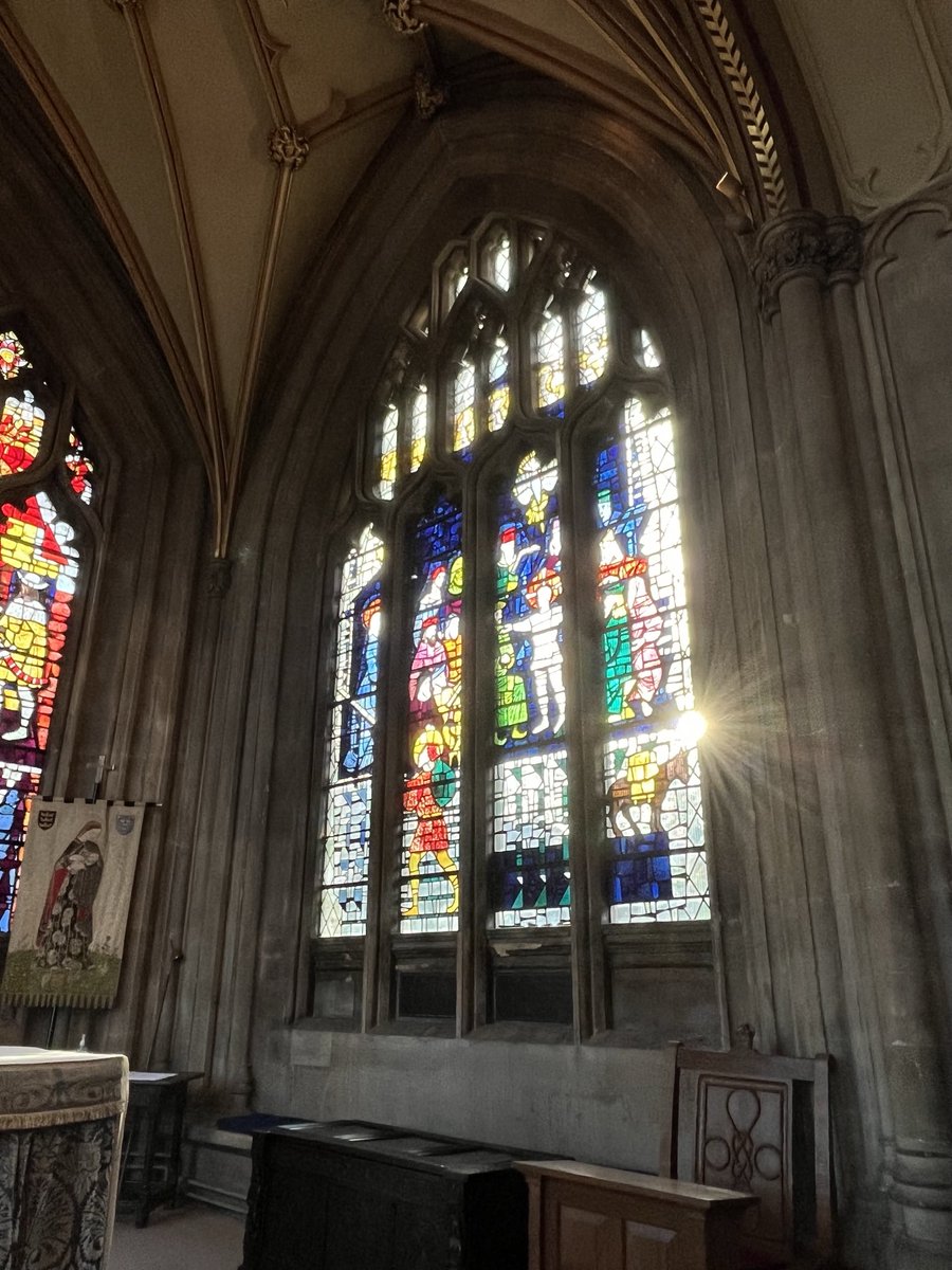 Barb_Drummond's tweet photo. #WindowsWednesday #LadyChapel #MaryRedcliffe https://t.co/3KLcOP9xjN