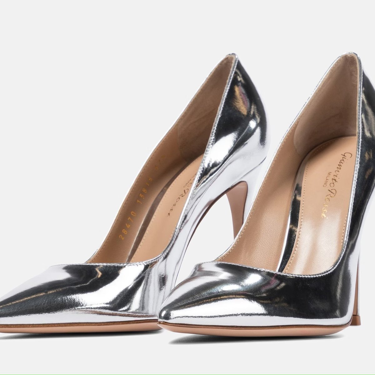 BillTrader11's tweet photo. #NeeProfilePic Yet another very hot day. I wear these shiny silver Gianvito Rossi stilettos. I match with a white dress, and i add a crynolin under the dress. Bill calls this a princess dress. Bare legs. This will allow air flow and still be pretty and professional. Hit? Miss? https://t.co/AbkhrIaFuX